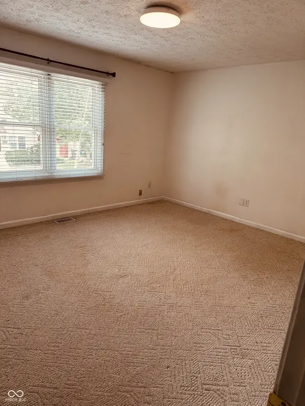 7466 Braewood CT, Indianapolis, IN 46217