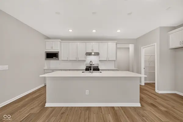 746 Daisy ST, Greenwood, IN 46143