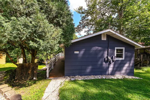 8049 Catalpa DR, Nineveh, IN 46164