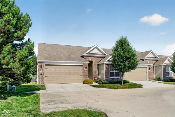 16152 Lakeville XING, Westfield, IN 46074
