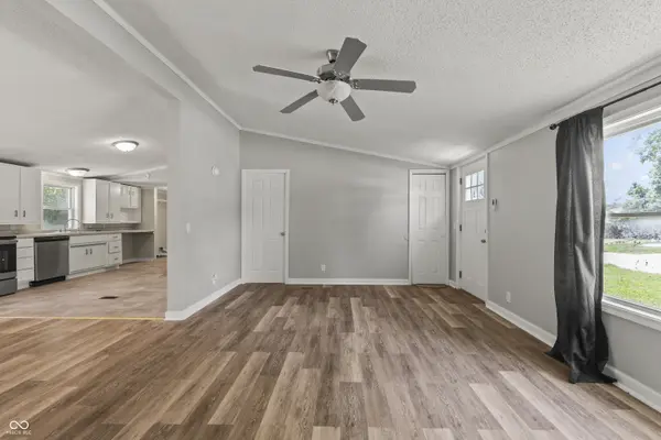 6321 Sharrob, Indianapolis, IN 46241