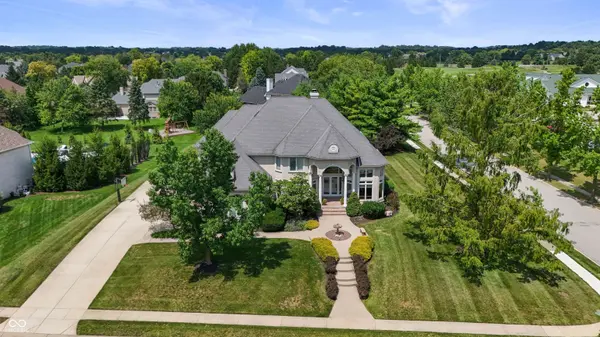 5484 Larissa PL, Carmel, IN 46033