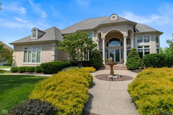 5484 Larissa PL, Carmel, IN 46033