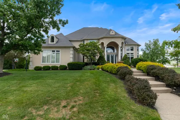5484 Larissa PL, Carmel, IN 46033
