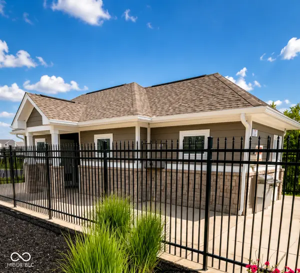 1669 N Clearwater DR, Greenfield, IN 46140