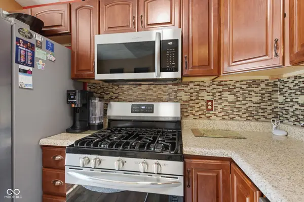 3127 N White River Parkway East DR, Indianapolis, IN 46208