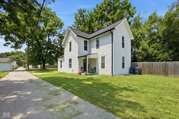 60 S McKinley ST, Greenwood, IN 46143