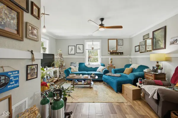 60 S McKinley ST, Greenwood, IN 46143