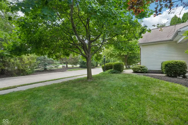 5868 E 126th ST, Carmel, IN 46033
