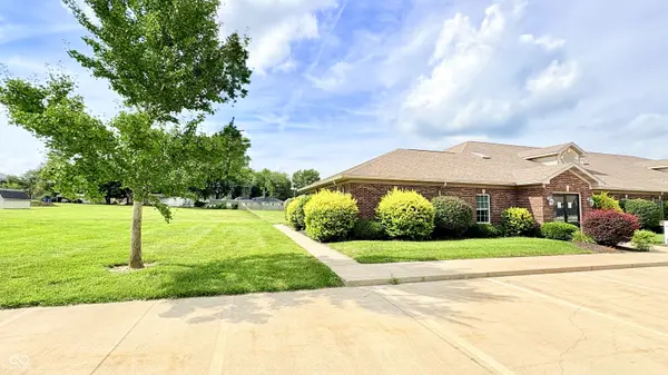 1007 Mill Pond DR, Greencastle, IN 46135