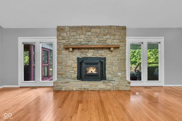 5866 S 50 W, Trafalgar, IN 46181