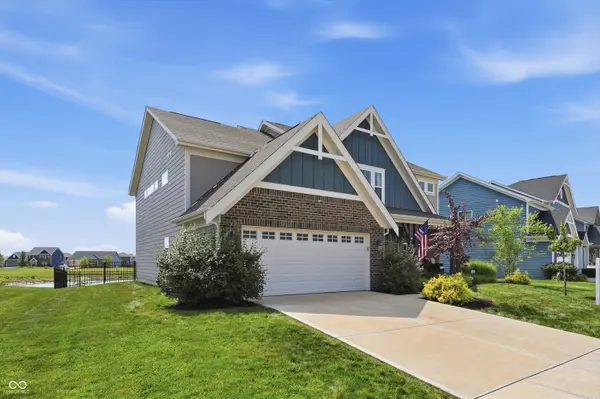 976 Pond View DR, Greenfield, IN 46140