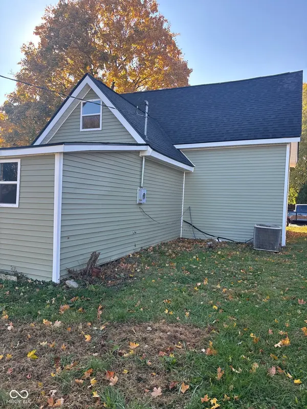 1226 S H ST, Elwood, IN 46036