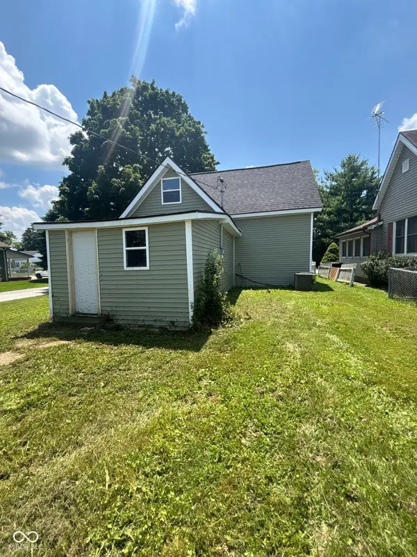1226 S H ST, Elwood, IN 46036
