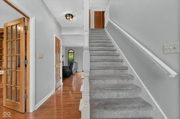 6427 Royal Oakland DR, Indianapolis, IN 46236