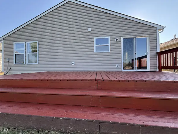 1733 Blue Grass Pkwy, Greenwood, IN 46143