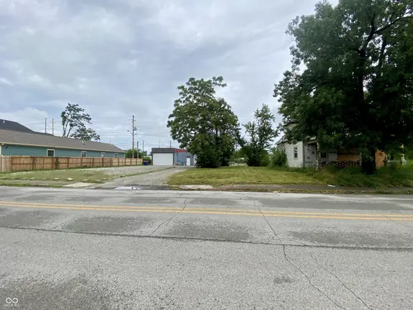 2414 E Brookside AVE, Indianapolis, IN 46218