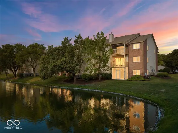 12519 Timber Creek DR #UNIT 11, Carmel, IN 46032