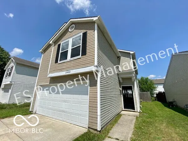 10902 Glenayr DR, Camby, IN 46113