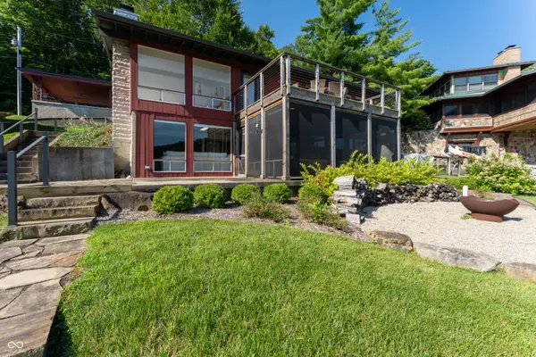 5461 S Poplar DR, Columbus, IN 47201