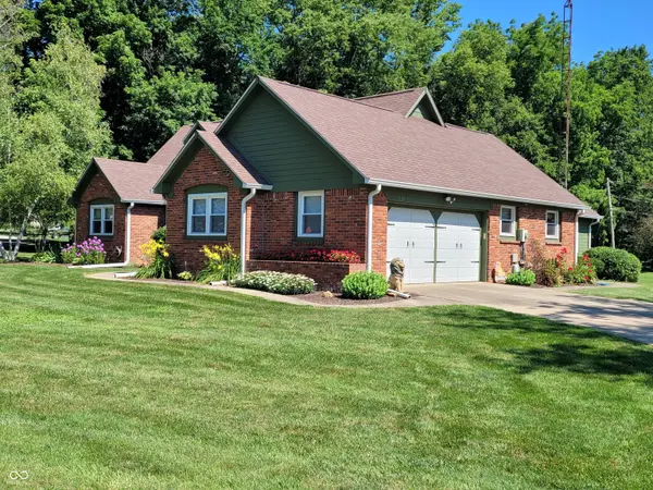 239 W Lawton CIR, Rushville, IN 46173