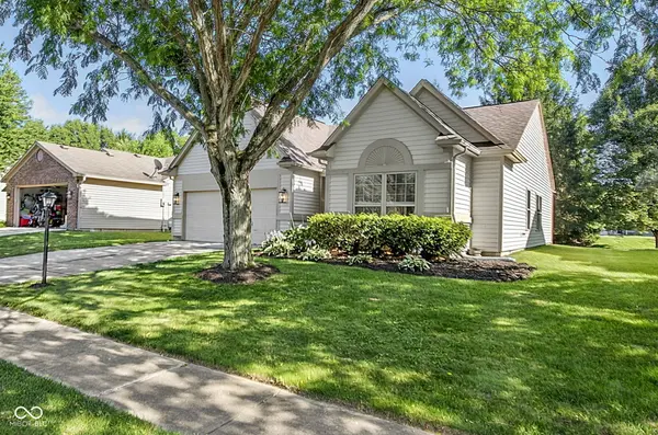 19215 Amber WAY, Noblesville, IN 46060