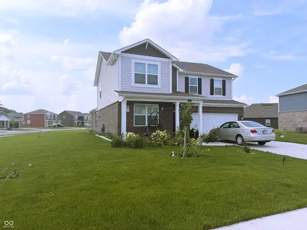 860 Saddlebrook Farms BLVD, Whiteland, IN 46184
