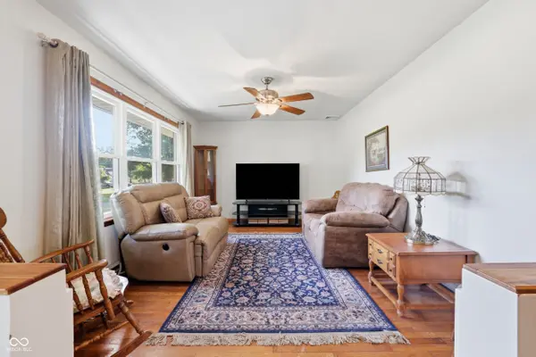 6215 Nolte ST, Indianapolis, IN 46221