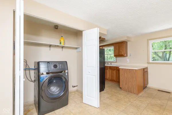 10325 Rockford CT, Indianapolis, IN 46229