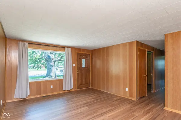 10325 Rockford CT, Indianapolis, IN 46229
