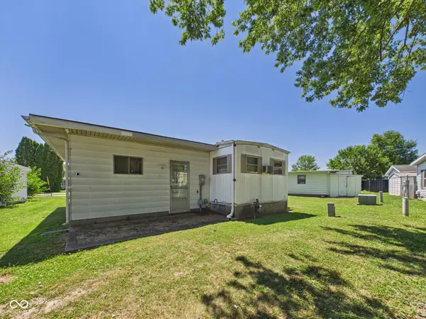 908 Washington Pkwy, Elwood, IN 46036