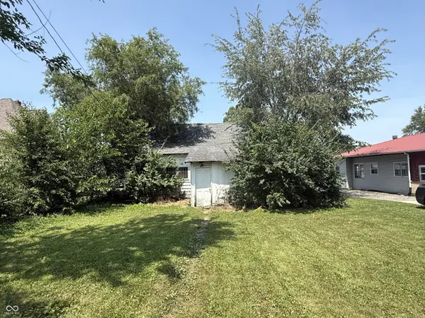 1005 S B ST, Elwood, IN 46036