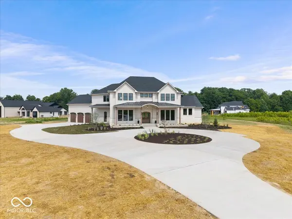 16195 Oak RD, Westfield, IN 46074