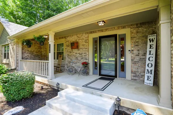 3290 W Sunset DR S, Greenfield, IN 46140