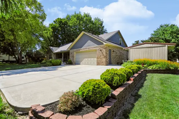 3290 W Sunset DR S, Greenfield, IN 46140
