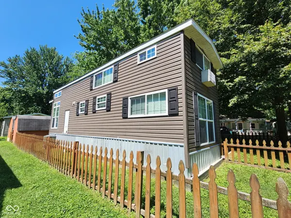 5154 Van Bibber Lake EST, Greencastle, IN 46135