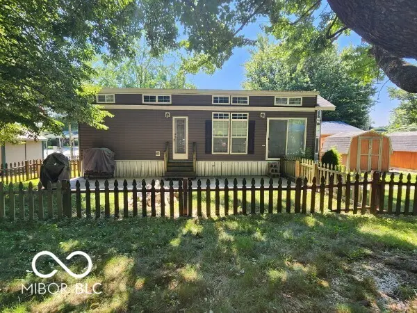 5154 Van Bibber Lake EST, Greencastle, IN 46135
