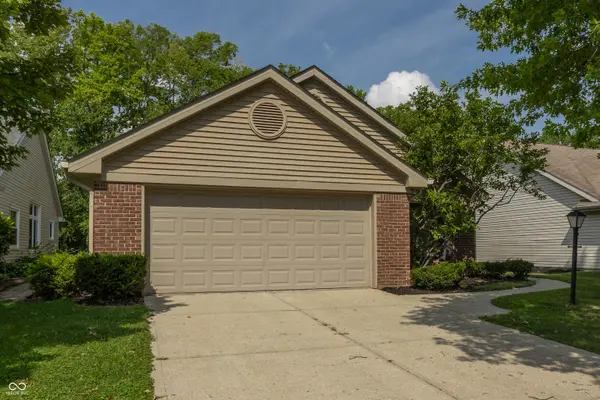 8752 Saddle CT, Indianapolis, IN 46256