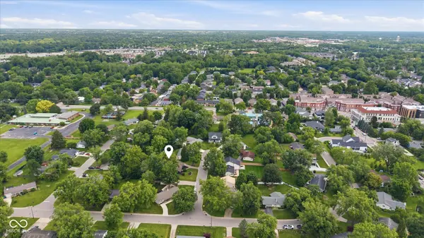 148 Park LN, Carmel, IN 46032