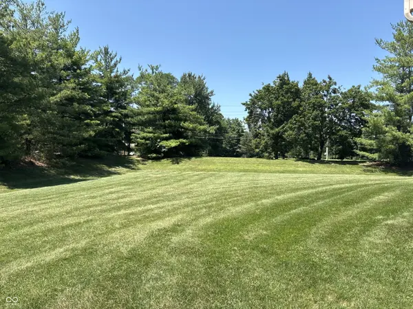 7026 Starkey Ridge LN, Indianapolis, IN 46268
