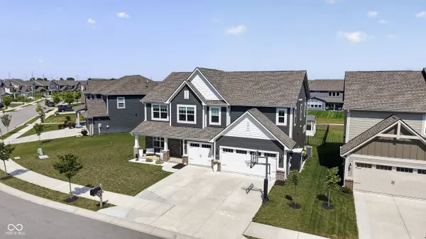 15948 Black Willow LN, Fishers, IN 46040