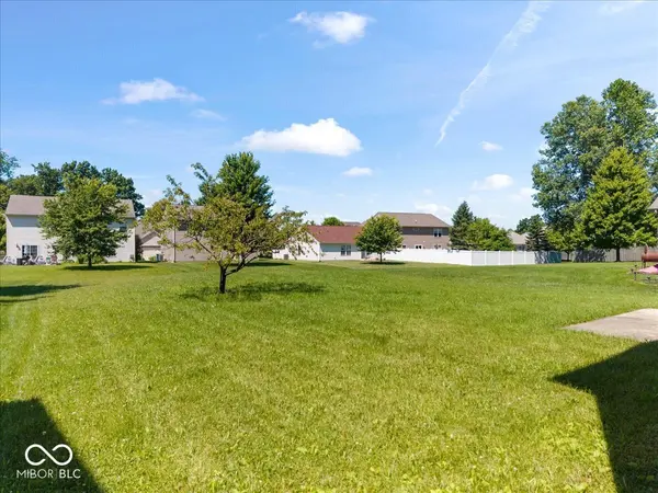 5136 Gray Wood CT, Indianapolis, IN 46235