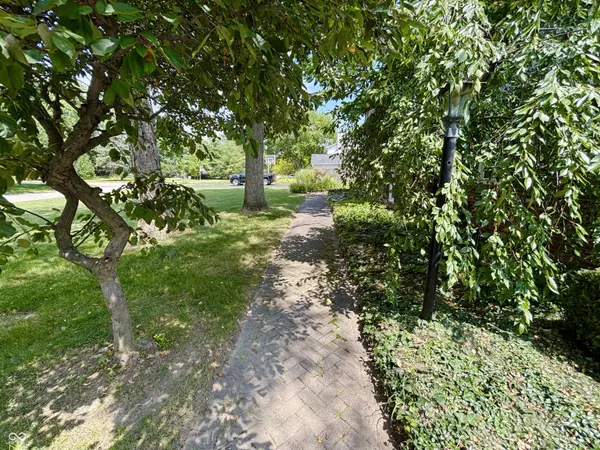 5345 E 77th ST, Indianapolis, IN 46250