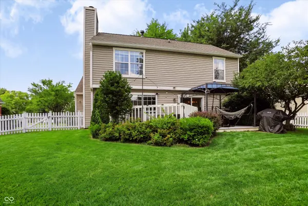 7713 Raleigh LN, Fishers, IN 46038