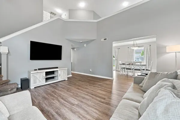 717 Kingston CIR, Brownsburg, IN 46112