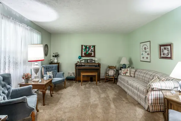 7175 W Anton WAY, New Palestine, IN 46163