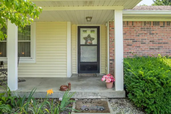 7175 W Anton WAY, New Palestine, IN 46163