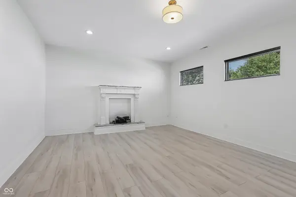 401 Sanders ST, Indianapolis, IN 46225