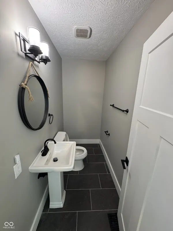 75 W Pearl ST, Greenwood, IN 46142