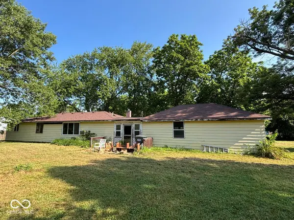 7601 W Cornbread RD, Yorktown, IN 47396